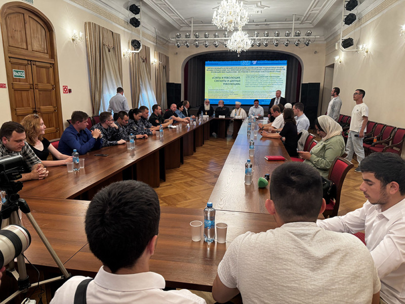 Второе заседание Дискуссионного клуба евразийской молодежи