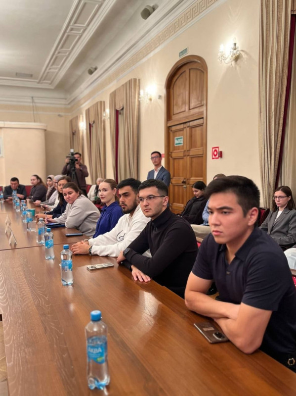 Третье заседание Дискуссионного клуба евразийской молодежи
